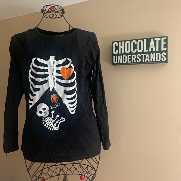 Gildan Tops - Skeleton Halloween pregnancy announcement